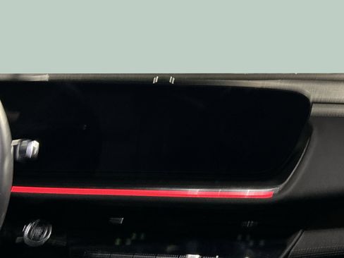 Used 2024 Buick Envision Preferred image 11