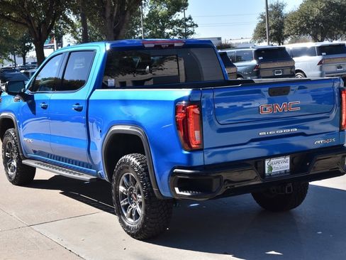 Used 2024 GMC Sierra 1500 AT4X image 10
