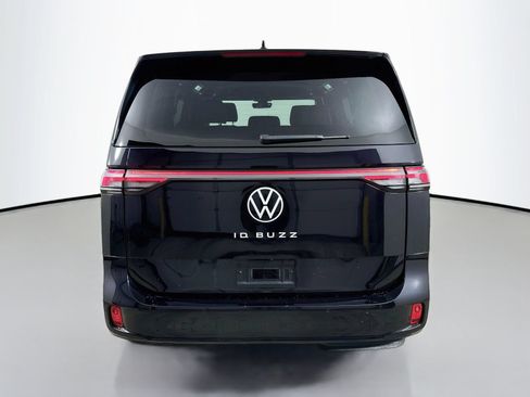 Used 2025 Volkswagen ID. Buzz Pro S RWD image 6