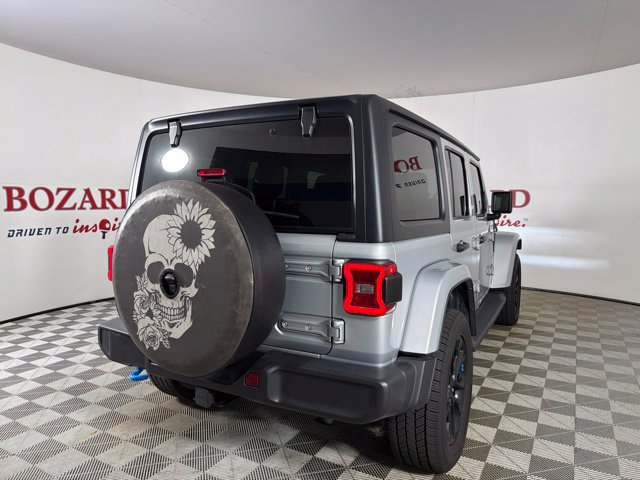 Used 2023 Jeep Wrangler Unlimited Sahara w/ Cold Weather Group AWD/4WD image 12