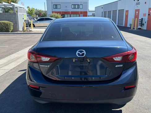 Used 2016 MAZDA MAZDA3 i Sport w/ Preferred Equipment Package FWD image 4