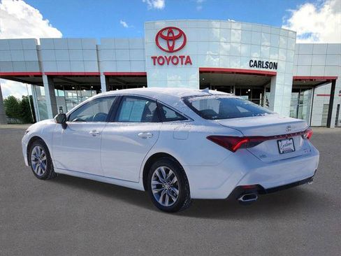 Certified 2021 Toyota Avalon XLE image 6