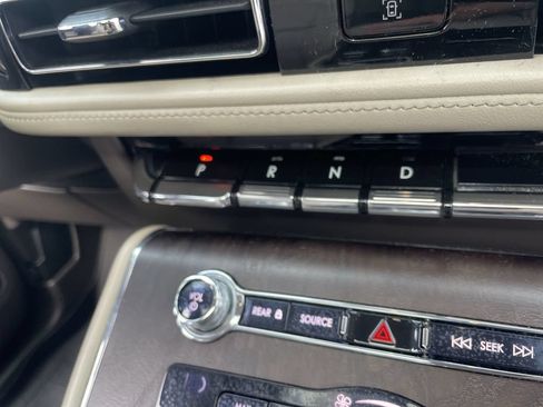 Used 2020 Lincoln Aviator Reserve w/ Equipment Group 202A AWD/4WD image 28