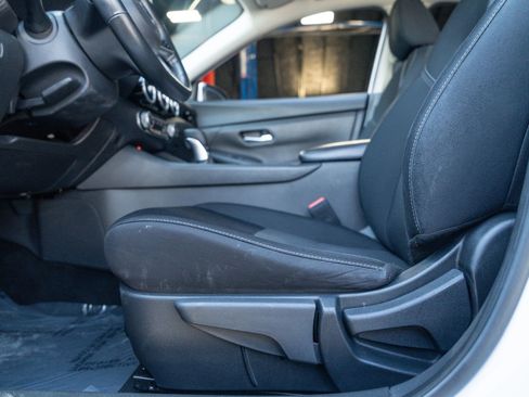 Used 2022 Nissan Sentra SV FWD image 25