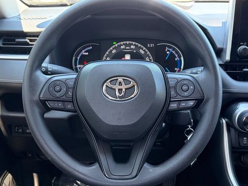Used 2025 Toyota RAV4 LE AWD/4WD image 24