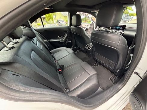 Used 2020 Mercedes-Benz A 220 image 39