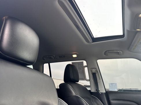 Used 2022 INFINITI QX80 Premium Select w/ Cargo Package image 18