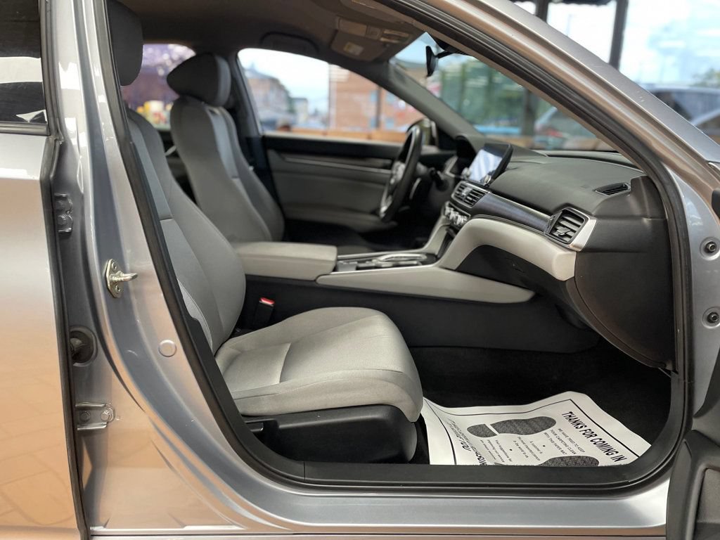 Used 2019 Honda Accord Hybrid image 18
