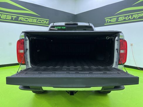 Used 2018 Chevrolet Colorado Z71 AWD/4WD image 9