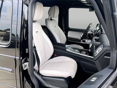 Used 2026 Mercedes-Benz G 63 AMG 4MATIC image 9