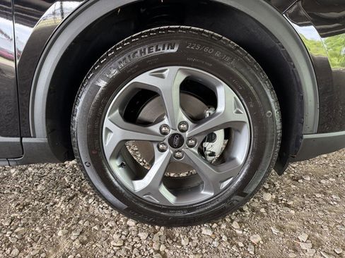 Used 2025 Ford Escape ST-Line w/ Tech Pack #1 FWD image 44