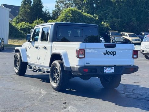 Used 2021 Jeep Gladiator Overland AWD/4WD image 15