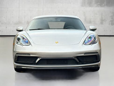 Used 2019 Porsche 718 Cayman GTS image 2