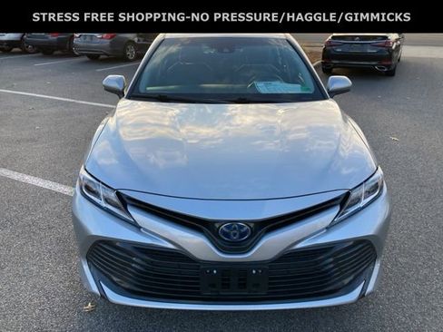 Used 2018 Toyota Camry LE image 8