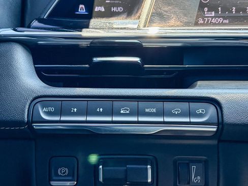 Certified 2023 Cadillac Escalade Sport w/ LPO, ONYX Package AWD/4WD image 41
