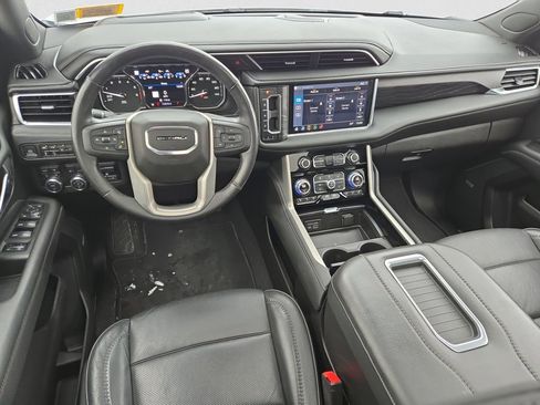 Used 2021 GMC Yukon Denali w/ Denali Ultimate Package image 9