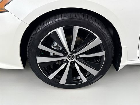 Used 2022 Nissan Altima 2.5 SR AWD/4WD image 57