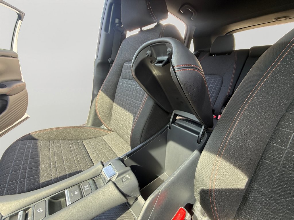 Certified 2025 Honda HR-V Sport image 20