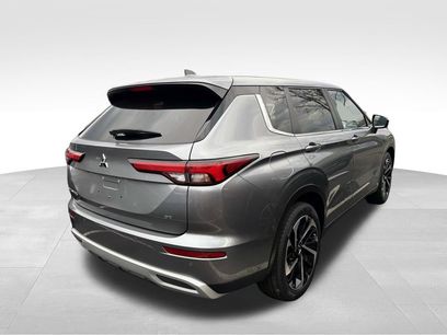 Used 2024 Mitsubishi Outlander SE