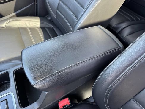 Used 2018 Ford Escape SEL image 24