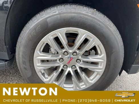 Used 2024 GMC Yukon SLT RWD image 48