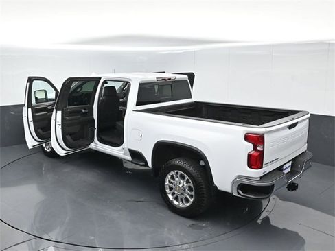 Used 2024 Chevrolet Silverado 2500 LTZ w/ LTZ Plus Package image 58