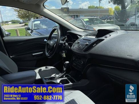 Used 2018 Ford Escape SE w/ SE Sport Appearance Package AWD/4WD image 14