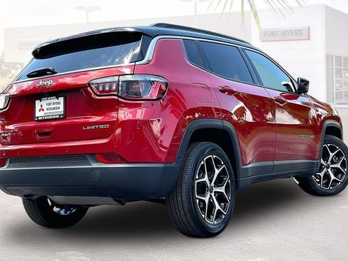 Used 2025 Jeep Compass Limited AWD/4WD image 33
