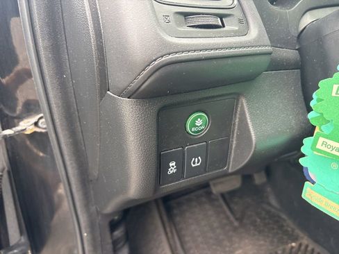 Used 2016 Honda HR-V LX image 15