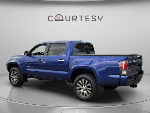 Certified 2023 Toyota Tacoma Limited image 3