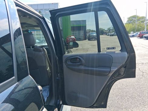 Used 2002 Chevrolet TrailBlazer LTZ AWD/4WD image 13