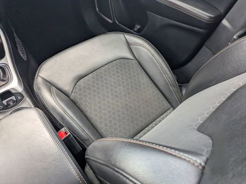 Used 2019 Jeep Compass Latitude w/ Popular Equipment Group FWD image 17