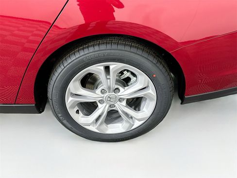 Used 2025 Honda Accord LX image 14