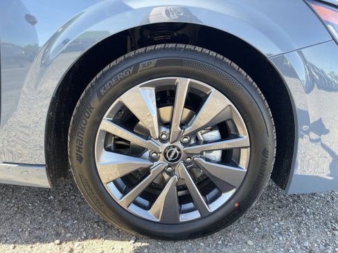 New 2026 Nissan Sentra SL w/ Floor Mat Package FWD image 10