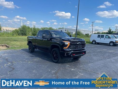 Used 2026 Chevrolet Silverado 2500 LTZ w/ Trail Boss Package AWD/4WD image 8