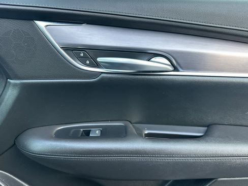 Used 2017 Cadillac XT5 Premium Luxury w/ Driver Assist Package image 19