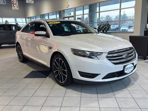 Used 2017 Ford Taurus SEL w/ Equipment Group 201A image 1