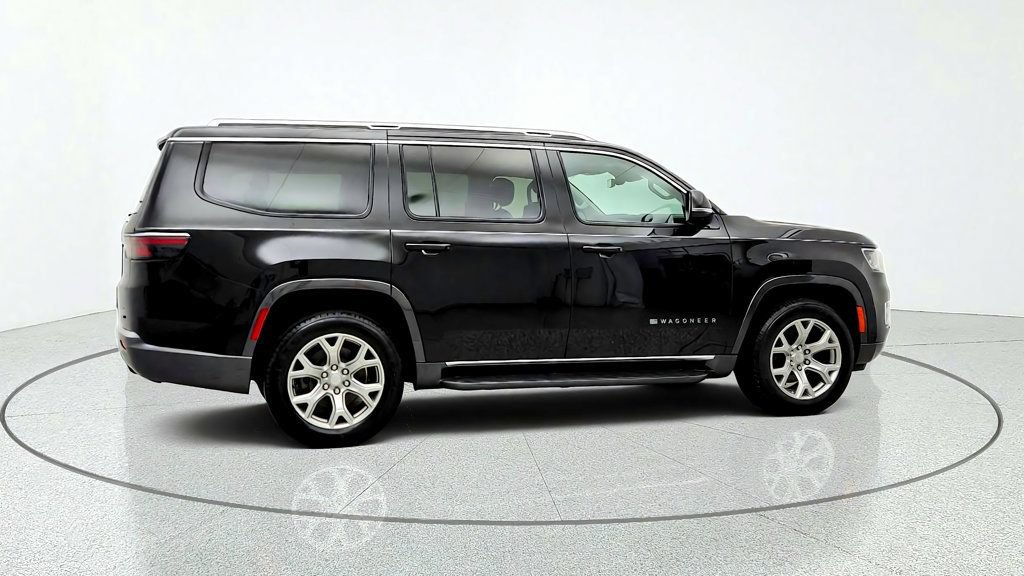 Used 2022 Jeep Wagoneer Series II AWD/4WD image 4