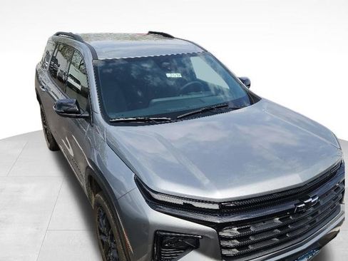 Used 2026 Chevrolet Traverse LT w/ Midnight/Sport Edition image 17