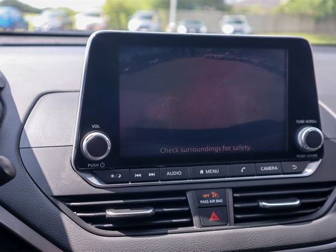 Used 2021 Nissan Altima 2.5 SV image 16