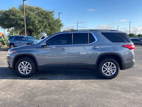 Used 2021 Chevrolet Traverse LT FWD image 7