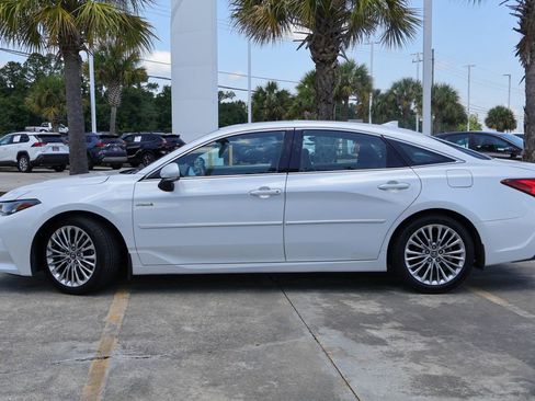 Used 2020 Toyota Avalon Limited FWD image 27