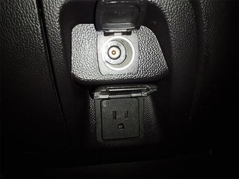 Used 2015 GMC Sierra 1500 2WD Double Cab w/ Sierra Convenience Package image 23