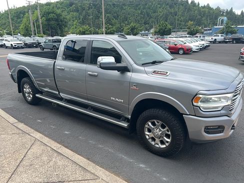 Used 2019 RAM 3500 Laramie AWD/4WD image 4