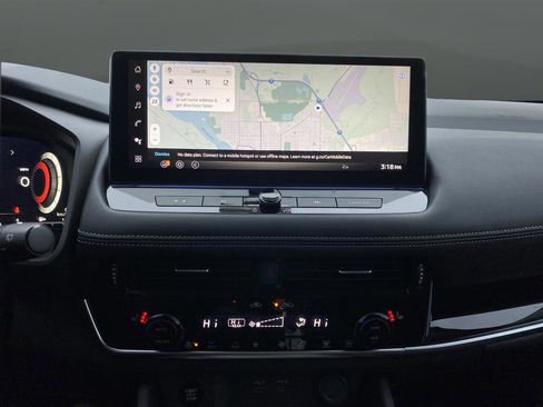 Used 2025 Nissan Rogue SL w/ SL Premium Package image 9