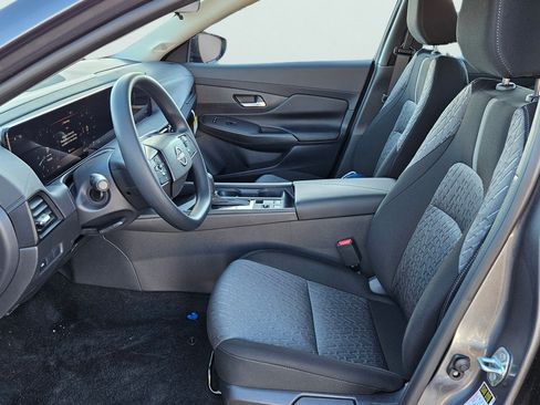 Used 2026 Nissan Sentra SV w/ Floor Mat Package FWD image 10