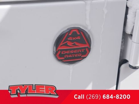 Used 2022 Jeep Gladiator Mojave w/ Cold Weather Group AWD/4WD image 13