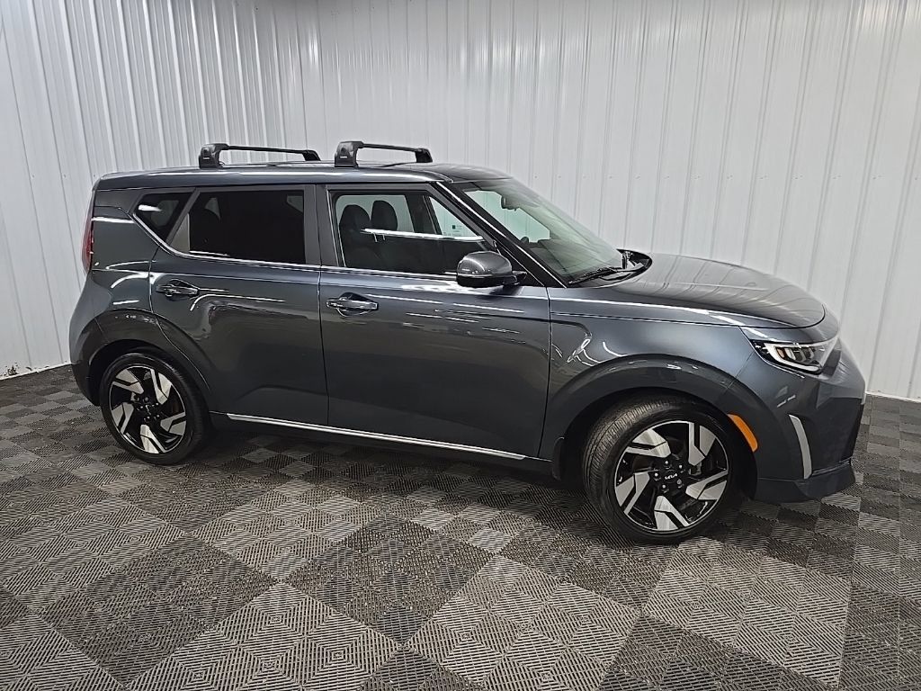 Used 2025 Kia Soul GT-Line w/ GT-Line Technology Package FWD image 1