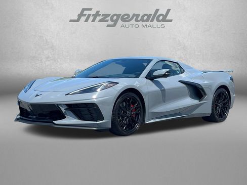 Used 2025 Chevrolet Corvette Stingray Convertible w/ Z51 Performance Package RWD image 2
