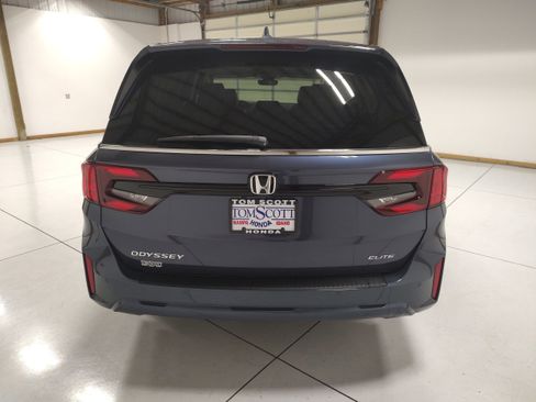 New 2026 Honda Odyssey Elite image 12